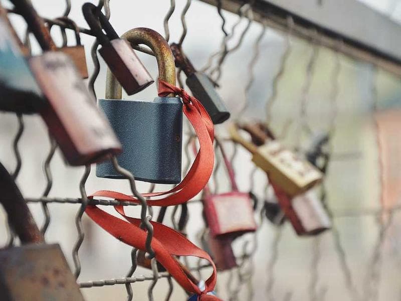 Oriental Practical Ceramic Table